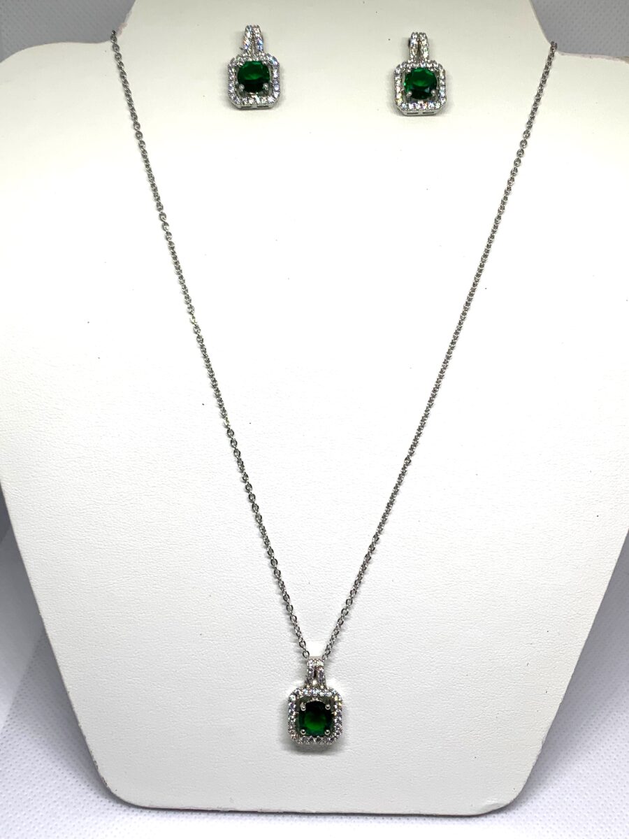 Daisy Gemstone Necklace UK